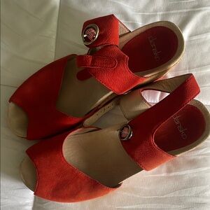 Dansko Red Sandals with Suede Finish and Comfort Sole